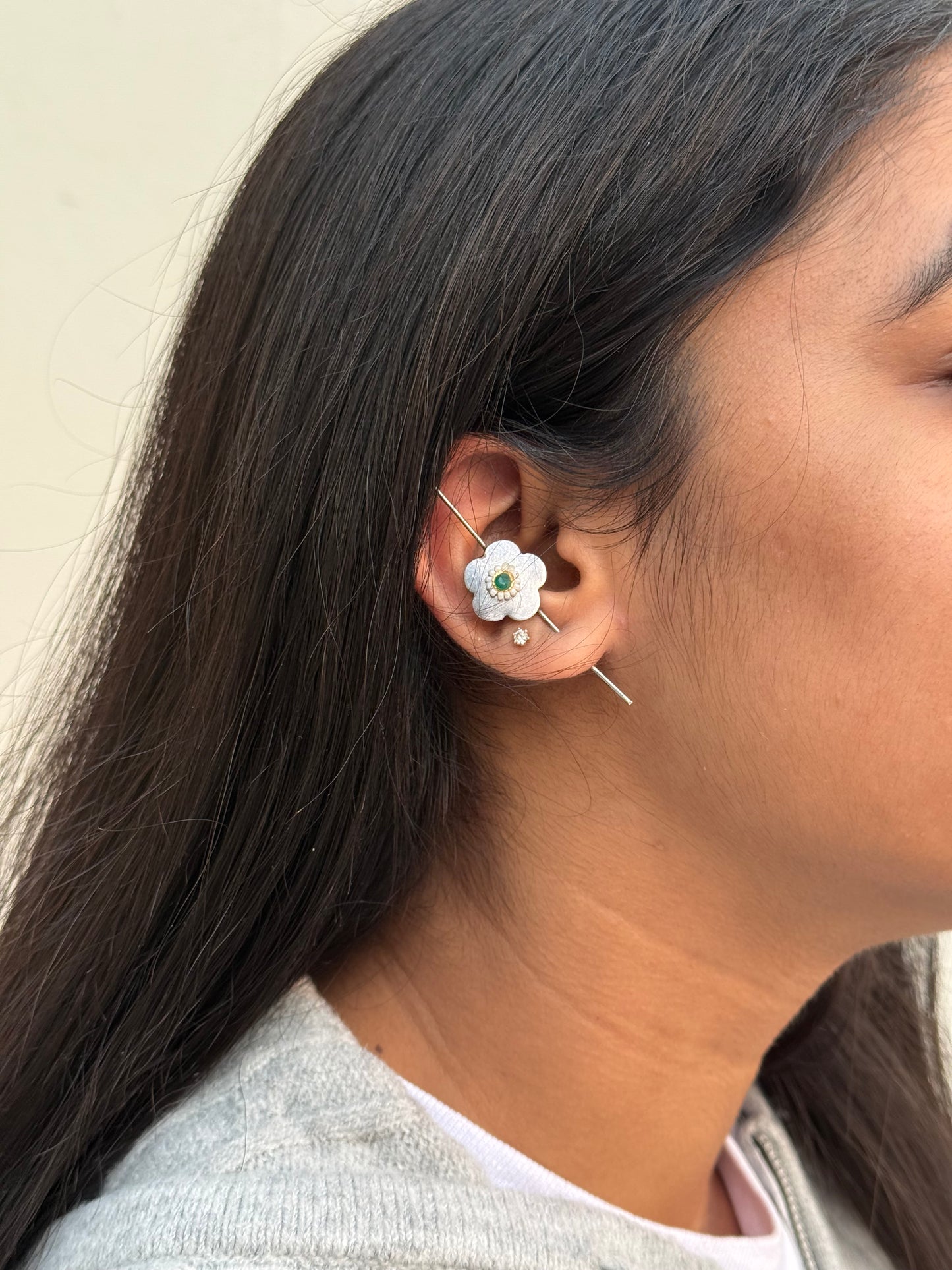 Gajra Floral Silver Earcuff