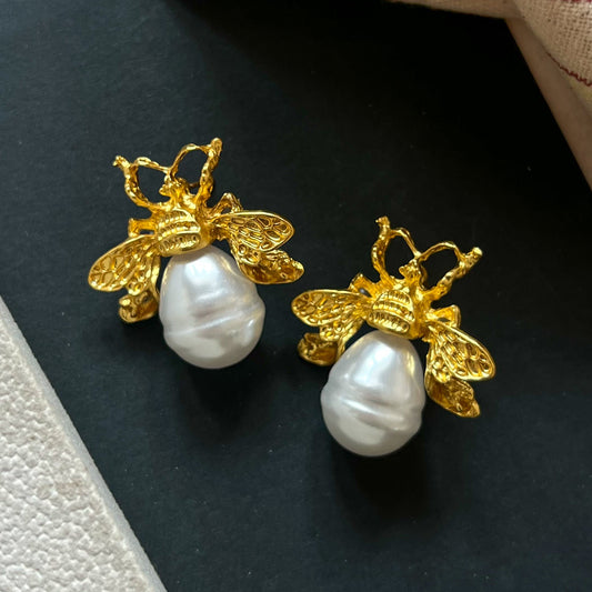 Little Bee Pearl Metal Earring PRE ORDER