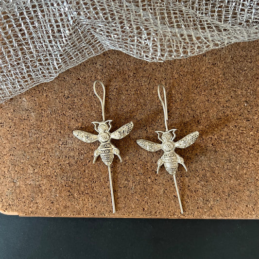 Bee Brass Ear-Cuff