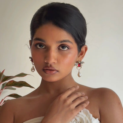 Bee and Faux Pearl Drop Metal Earring