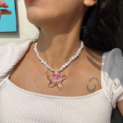 Bloom Resin Pearl Necklace