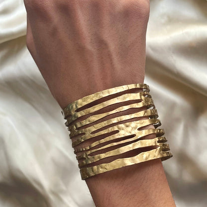 Izara Handmade Brass Cuff