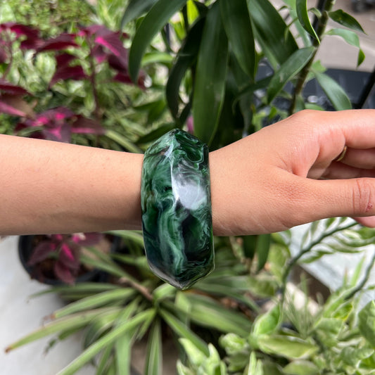 Dark Green Round Resin Bangle