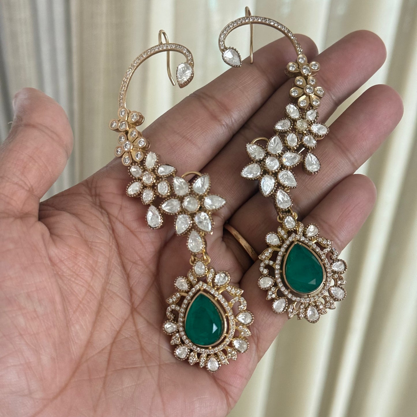 Devika Kundan Ear Cuff