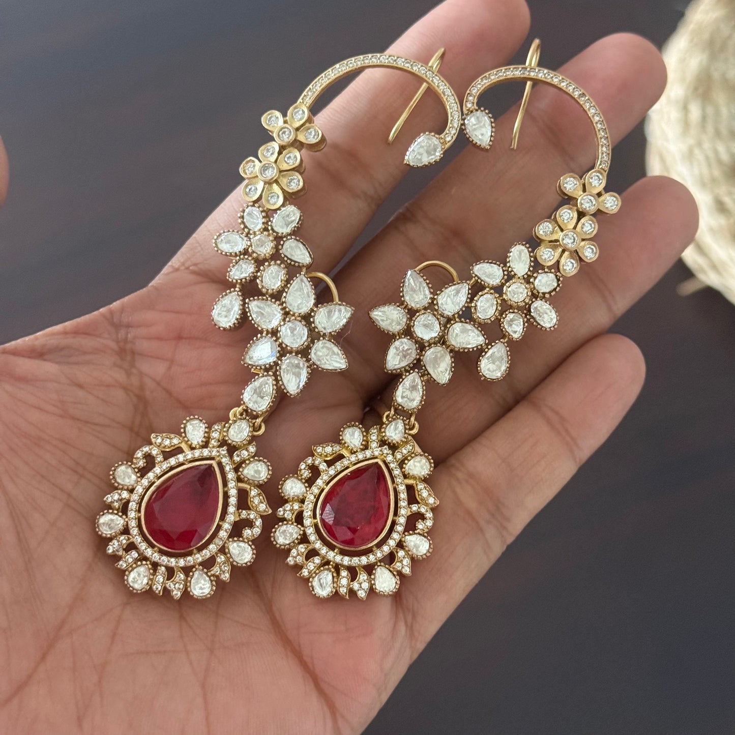 Devika Kundan Ear Cuff