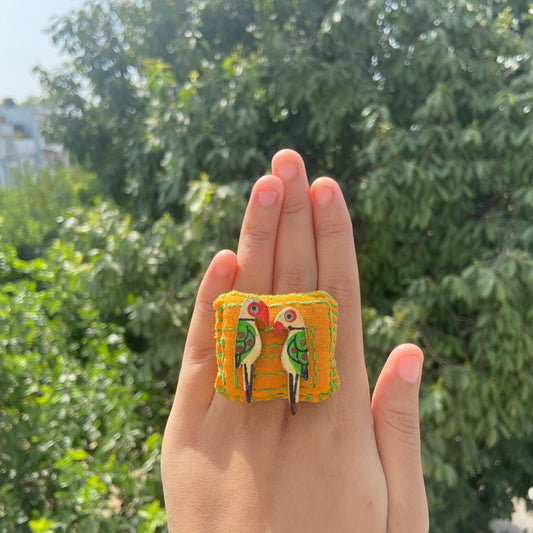 Do Parrot Fabric Ring (Yellow)