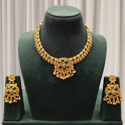 Meher Guldaan Antique Set