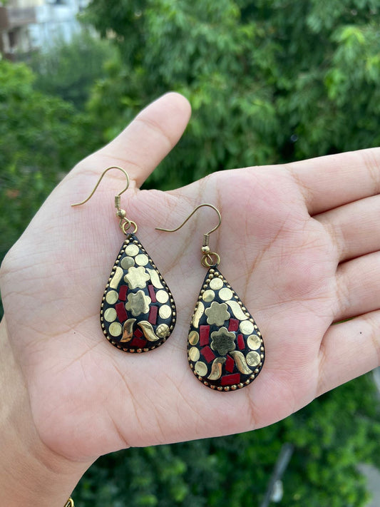 Sandara Tribal Earrings (Red)