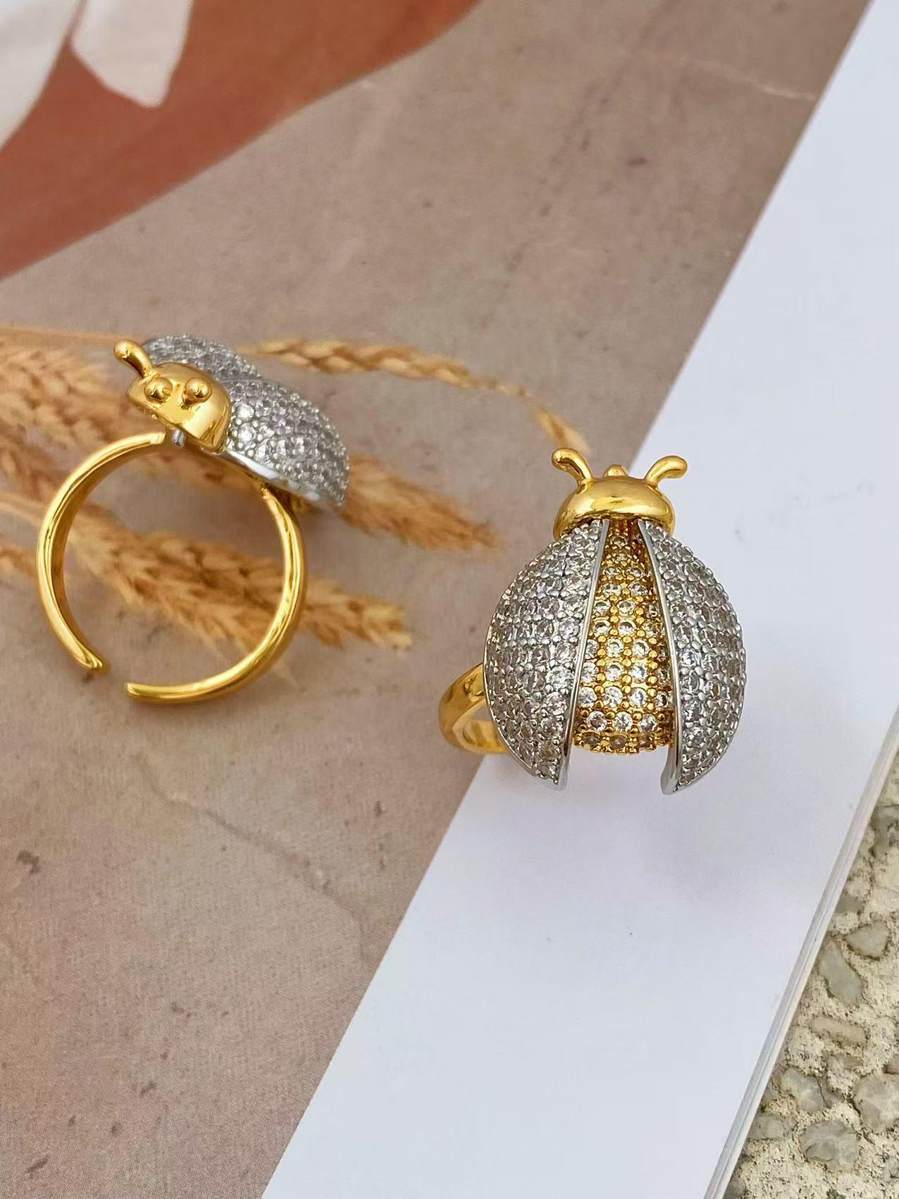 Lady Luxe Bug Ring