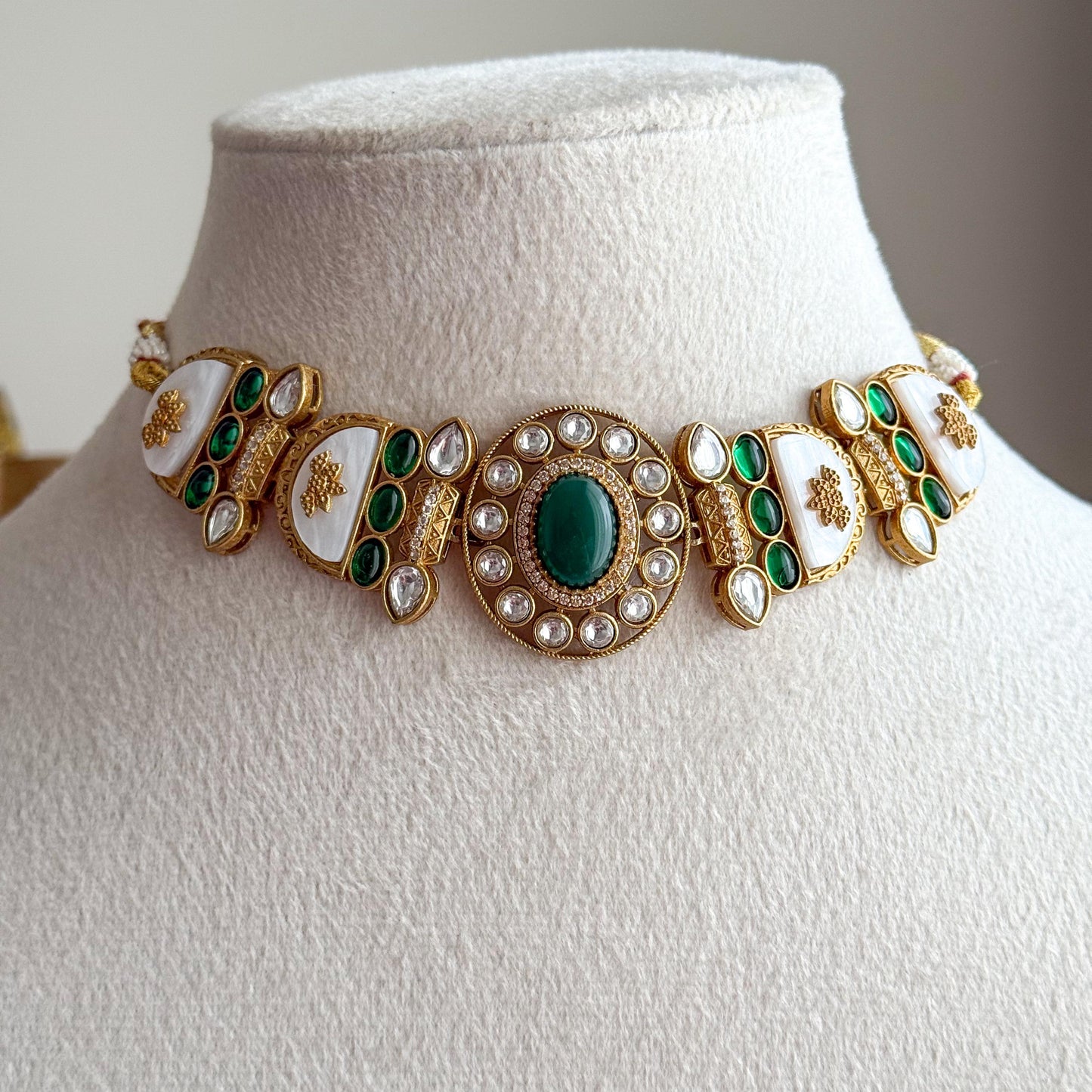 Jahanara Moissanite Choker Set