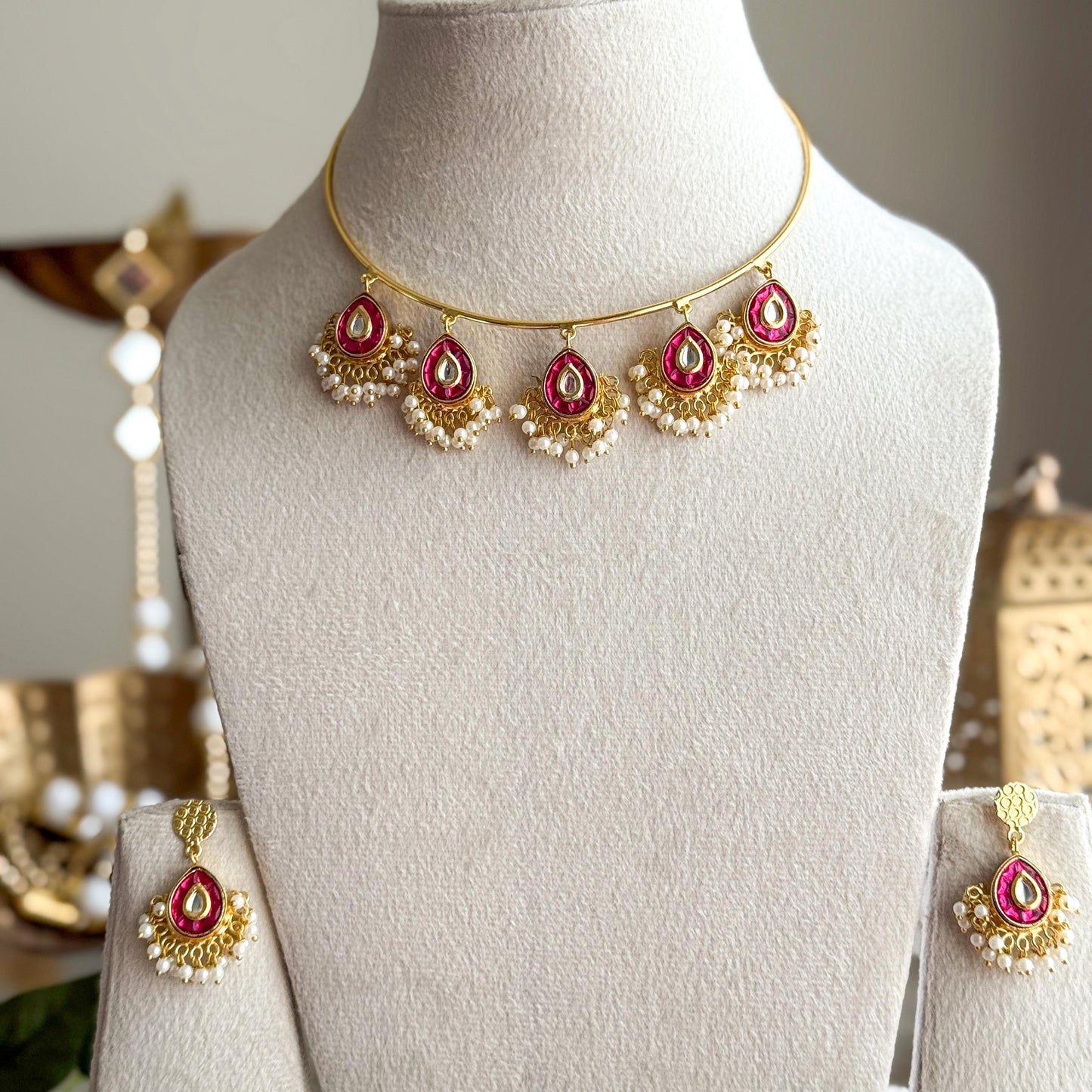 Gulzar Hnadmade Kundan Hasli
