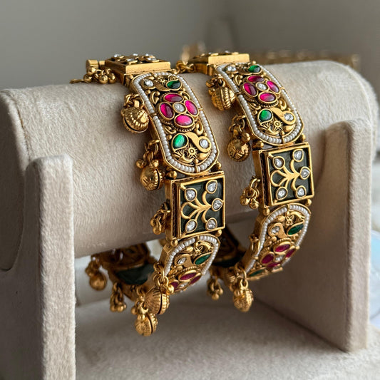 Nayika Temple Bangle