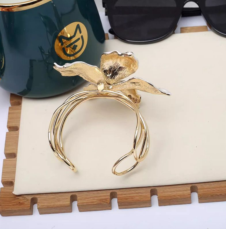 Gilded Orchid Statement HandCuff