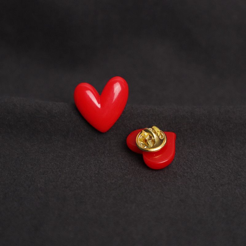 Heart Pop Brooch (SINGLE)