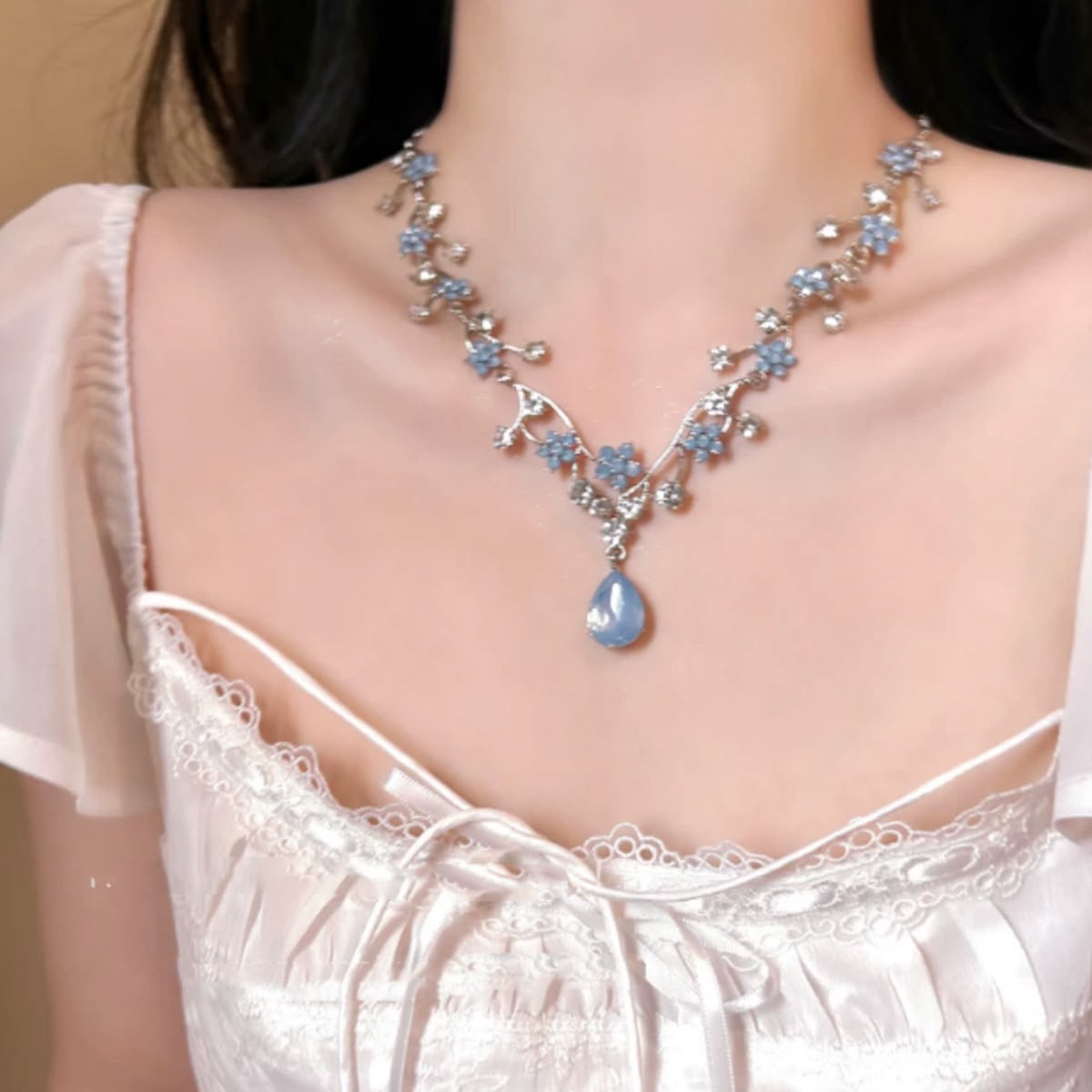 Blooming Sky Crystal Necklace
