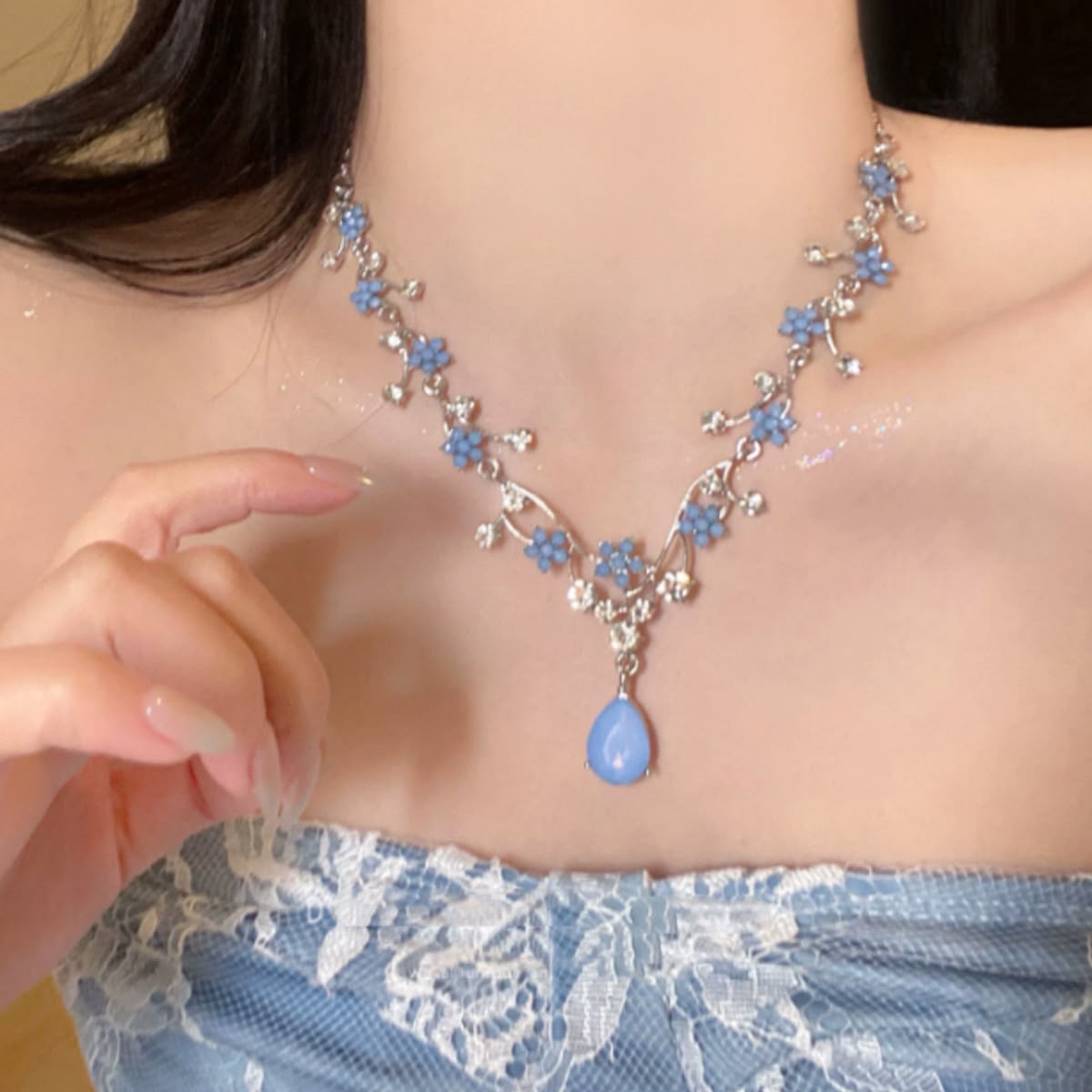 Blooming Sky Crystal Necklace
