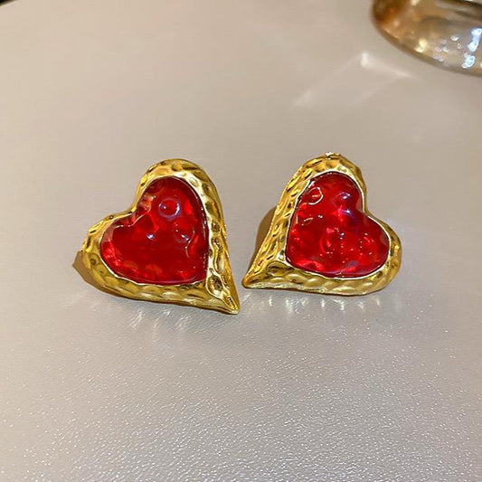 Royal Core Heart Metal Studs